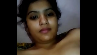 Desi housewife show her pussy